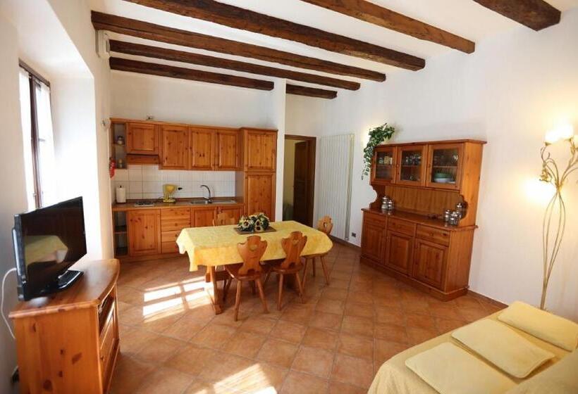 آپارتمان 1 خوابه با تراس, Casa Cannobio