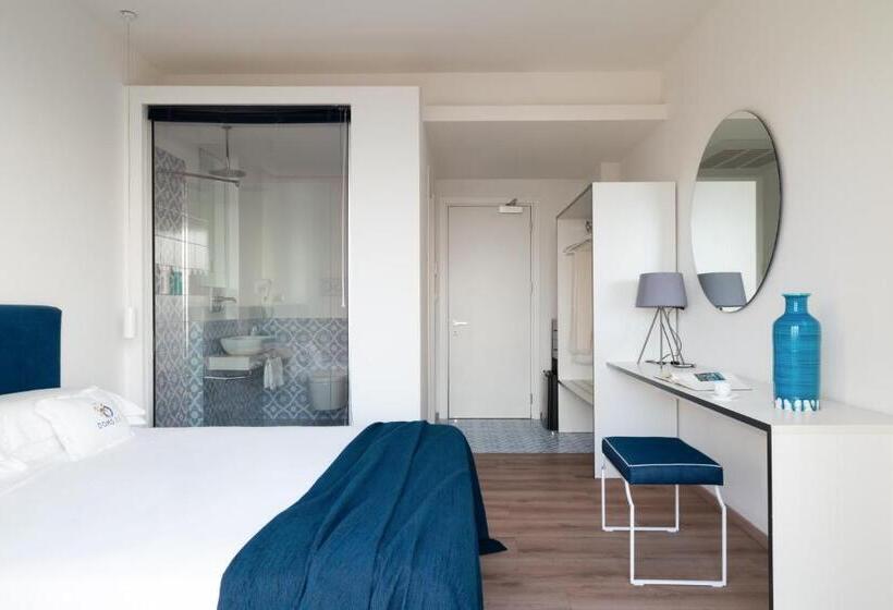 اتاق لوکس با چشم‌انداز دریا, Domo 20 Hotel & Rooftop