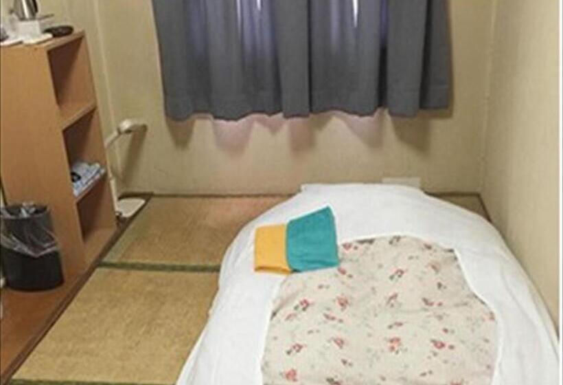 اتاق استاندارد یک تخته با سرویس بهداشتی مشترک, Higashihiroshima Hills Saijo
