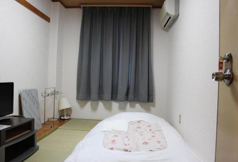 اتاق استاندارد یک تخته با سرویس بهداشتی مشترک, Higashihiroshima Hills Saijo