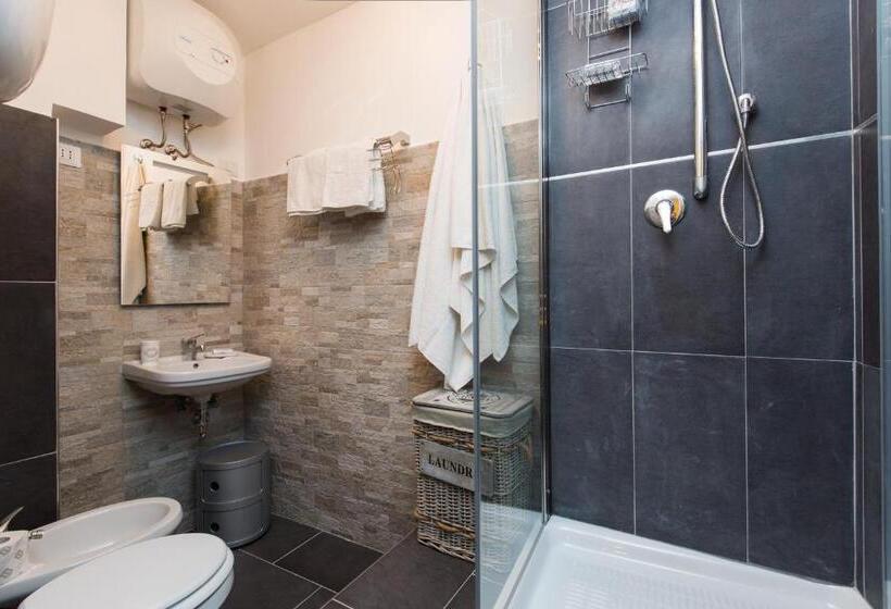 סוויטת ג'וניור בקומת קרקע, Navona Open Space Apartments