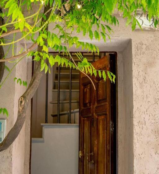 חדר פנטהאוז, Navona Open Space Apartments