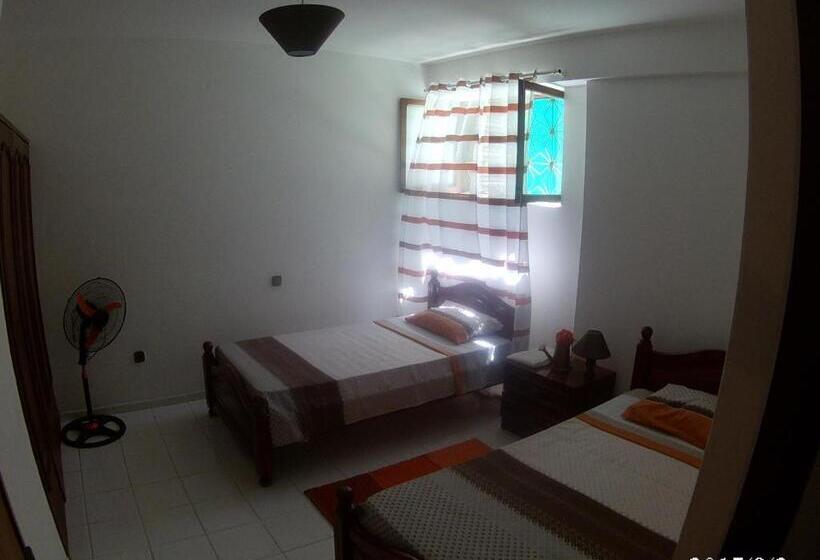 اتاق استاندارد با سرویس بهداشتی مشترک, Arla Residential