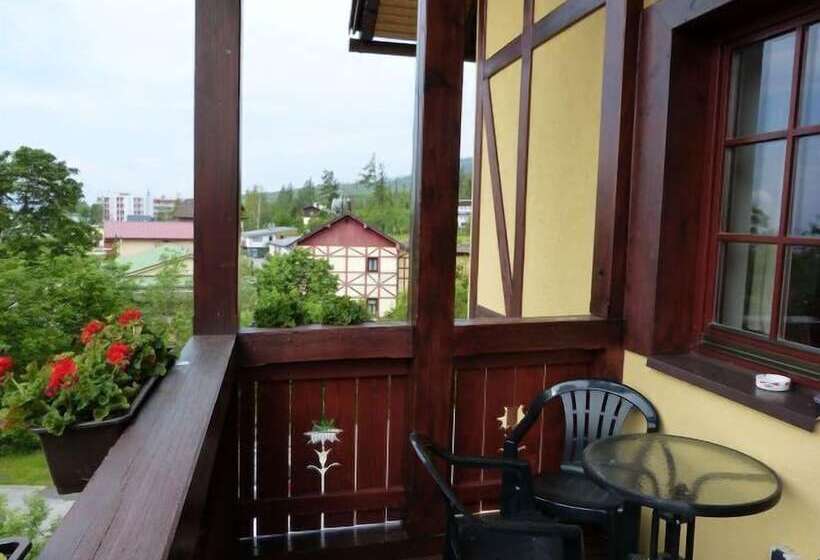 Семейные Апартаменты, Pension Villa Kunerad