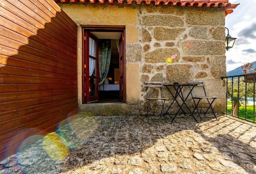 اتاق استاندارد با چشم‌انداز کوهستان, Quinta Do Quinto