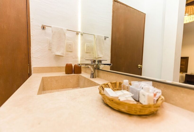 اتاق لوکس با تخت بزرگ, Nana Vida Hotel Oaxaca