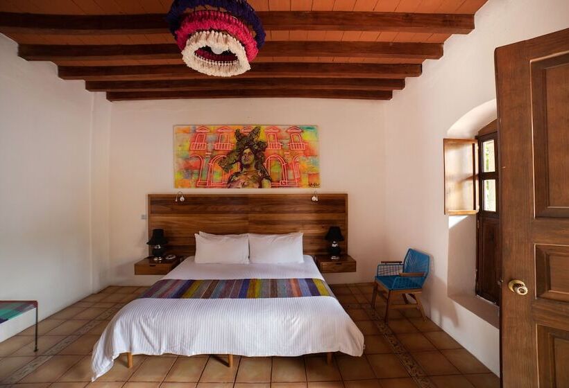 اتاق لوکس با تخت بزرگ, Nana Vida Hotel Oaxaca