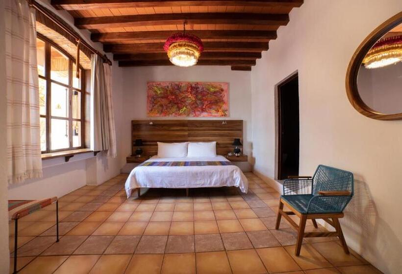 اتاق لوکس با تخت بزرگ, Nana Vida Hotel Oaxaca