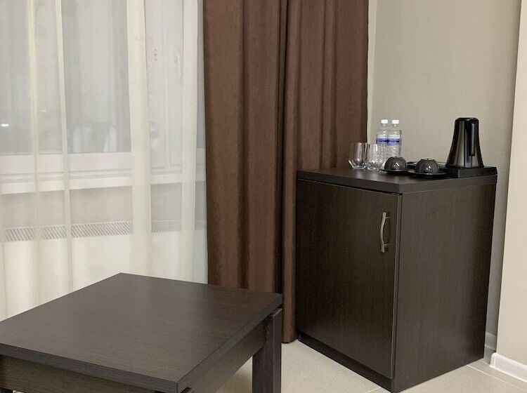 اتاق کلاس بیزنس, Business Hall