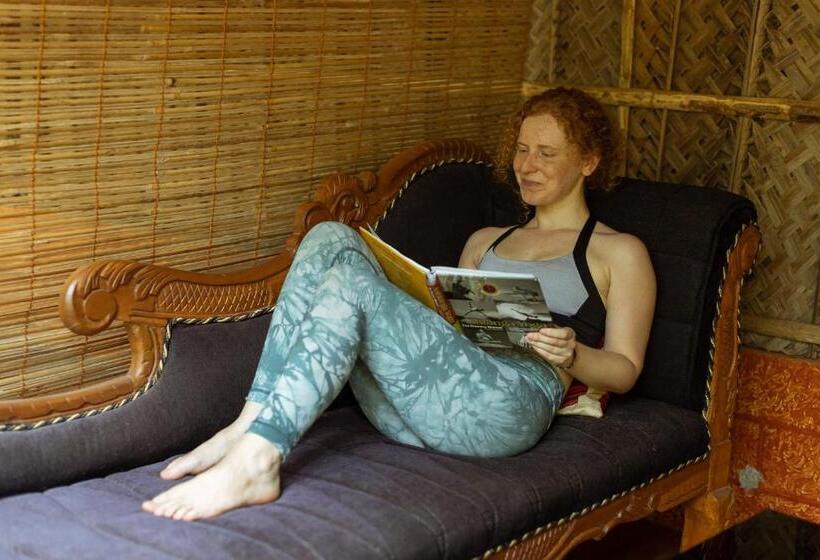 标准间带阳台, Palm Trees Ayurvedic Heritage