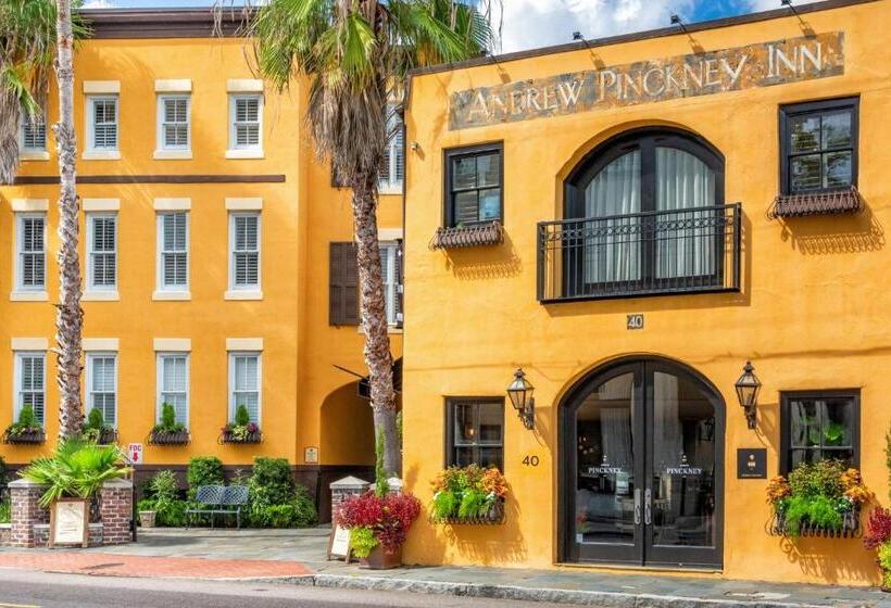 جناح, Andrew Pinckney Inn