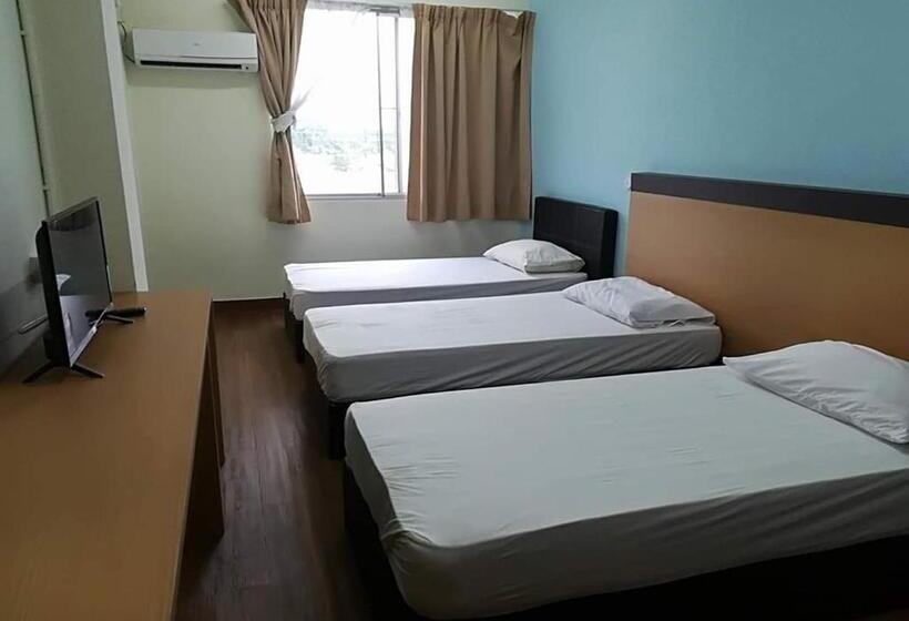 스탠다드 트리플 룸, 75 Temerloh