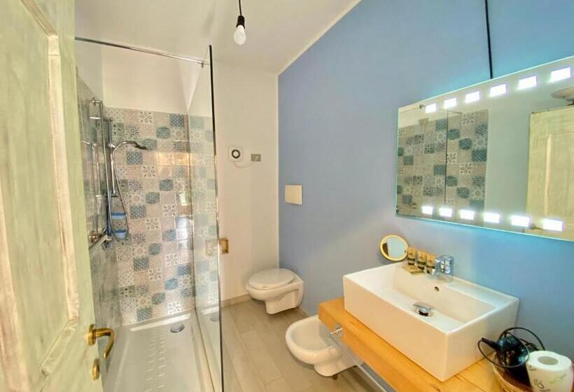استودیوی استاندارد, Residence La Rosa