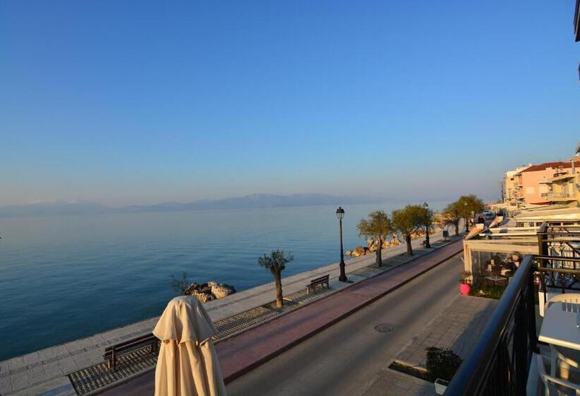 Triple Room Sea View, Kyani Akti