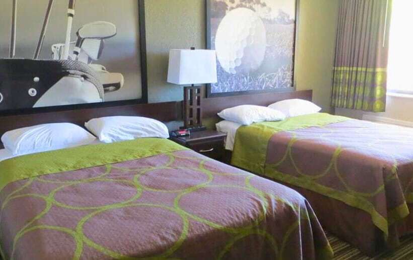 Номер Стандарт 2 Двуспальные Кровати, Super 8 By Wyndham Fort Myers