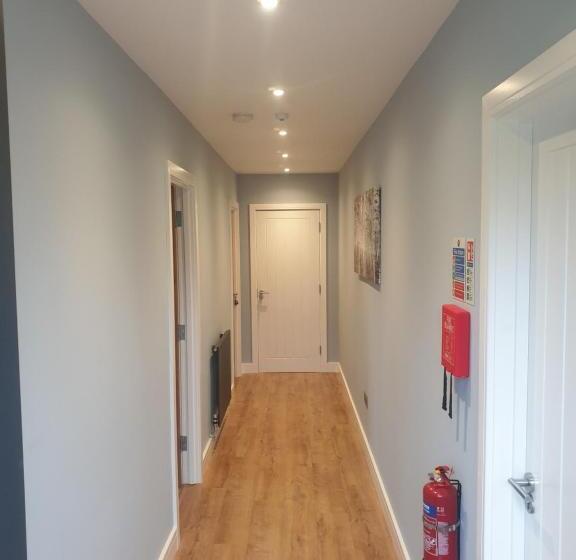 Quarto Superior Cama King, Open Acres Accommodation And Airport Parking