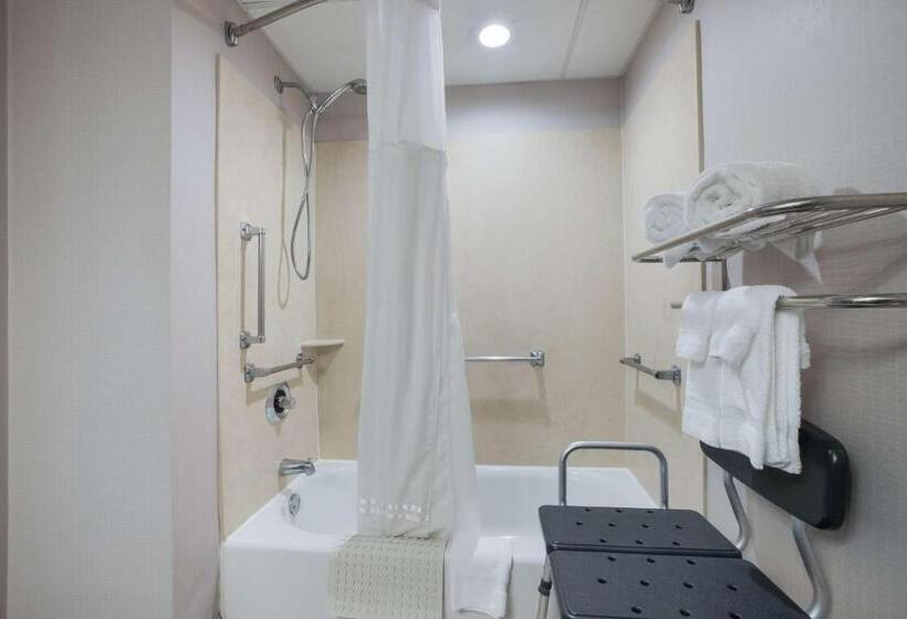 Номер Стандарт Кровать Кинг Адаптированный для Инвалидов, Best Western Hunt S Landing Hotel Matamoras Milford