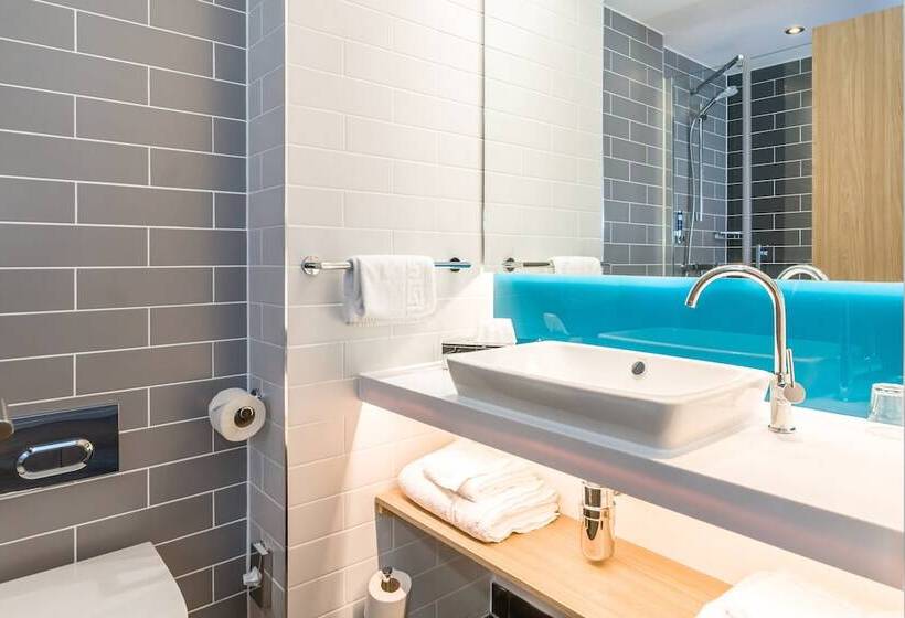 Номер Стандарт, Holiday Inn Express   Bodmin   Victoria Junction, An Ihg