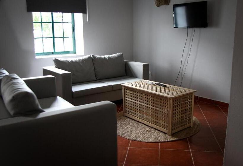 Casa 2 Quartos, Casas Do Monte
