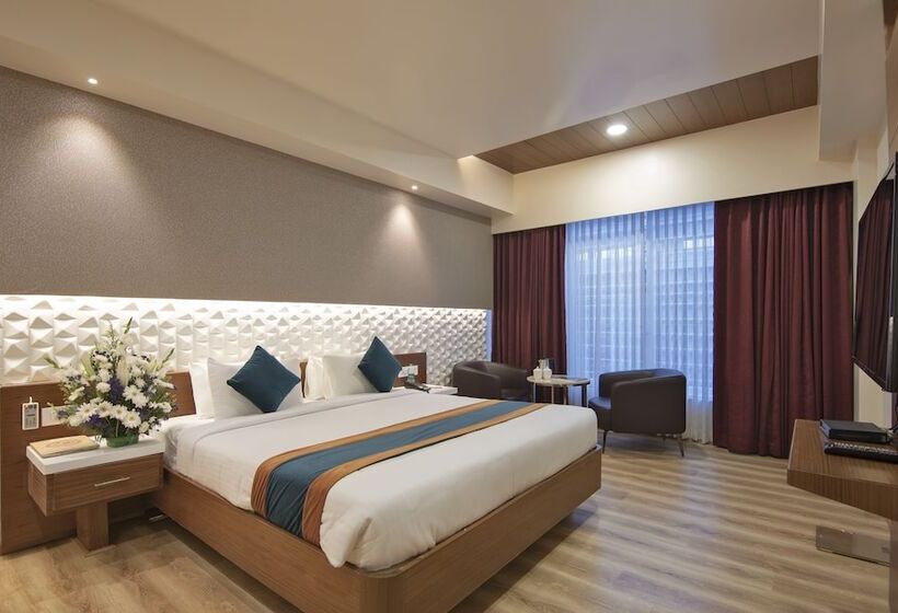 جناح, Ziona Luxurious