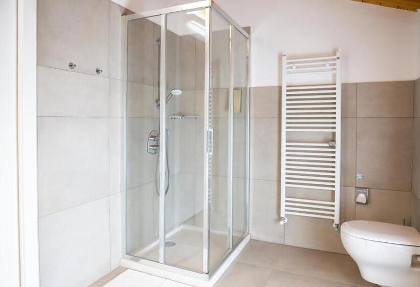 اتاق استاندارد چهار تخته, Casa Ananda