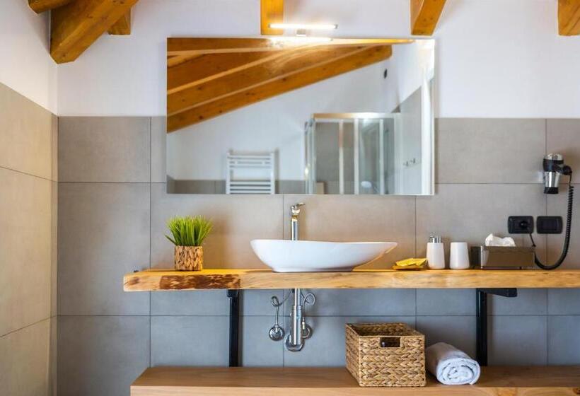 اتاق استاندارد چهار تخته, Casa Ananda