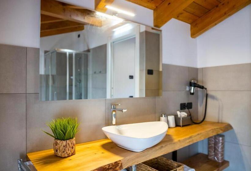 اتاق استاندارد چهار تخته, Casa Ananda