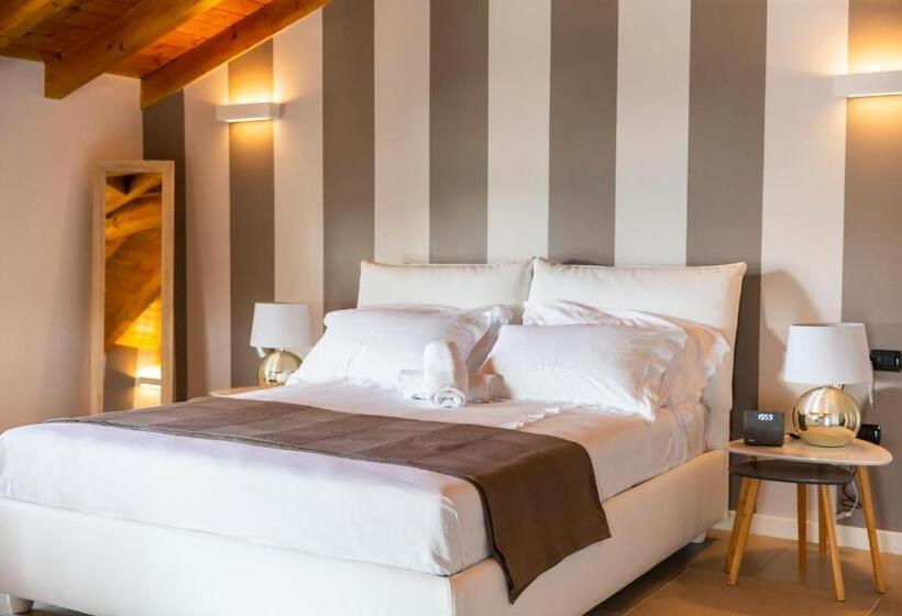 اتاق استاندارد چهار تخته, Casa Ananda