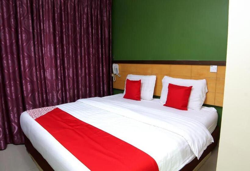 اتاق لوکس با تخت بزرگ, Oyo 44054 Holiday Mansion Inn