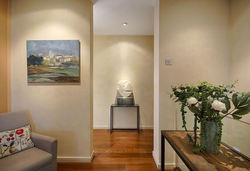 سوییت لوکس, El Porxo B&b