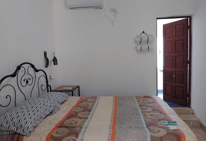 스탠다드 룸, Hostal Los Faroles Chicoana