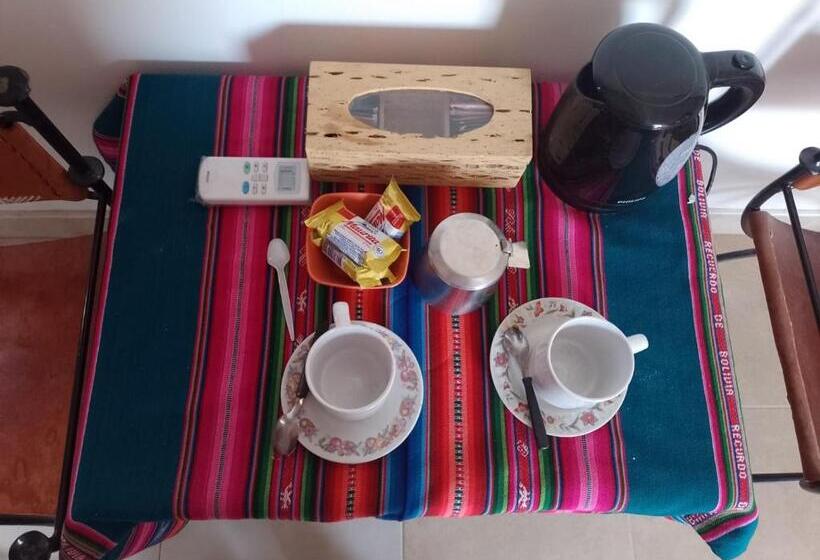 스탠다드 트리플 룸, Hostal Los Faroles Chicoana