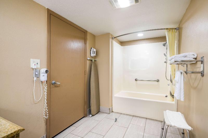 Стандартный Номер Кровать Кинг, Surestay Plus Hotel By Best Western Poteau