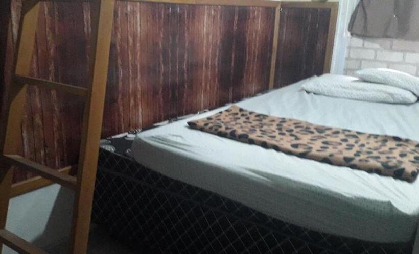 سوییت خانوادگی, Sapucali Privative Hostel