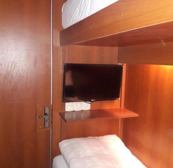 اتاق عادی, Onkel Inn Airport Sleepbox