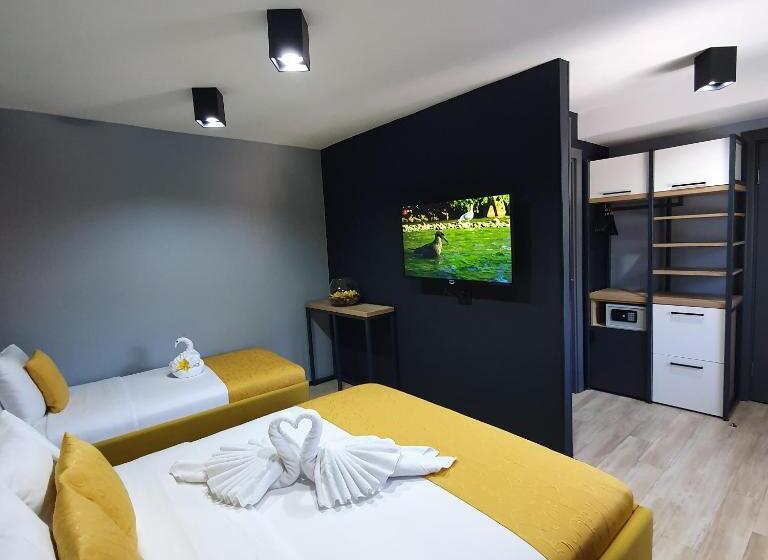 اتاق لوکس سه تخته, Dream House Hotel & Spa