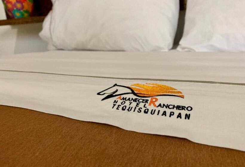ファミリールーム, Amanecer Ranchero