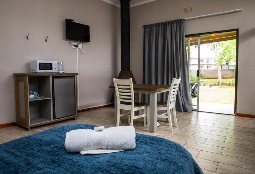 חדר משפחתי נוף לגינה, Opstal Guestfarm