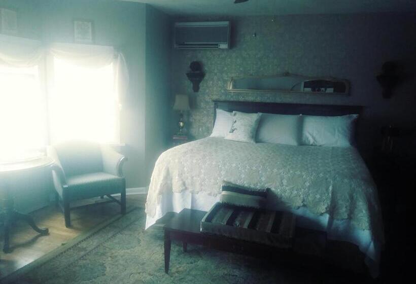 Люкс Deluxe Кровать Кинг, The Guest House At The Regina House Tea Room