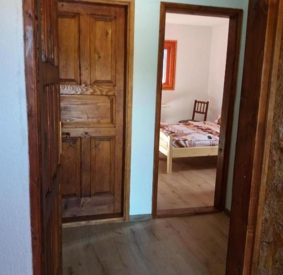 استودیوی استاندارد, Guest House Vukicevic