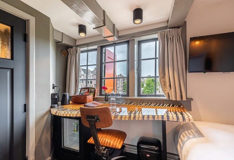 Standard Single Room, Boutique Hotel The Craftsmen