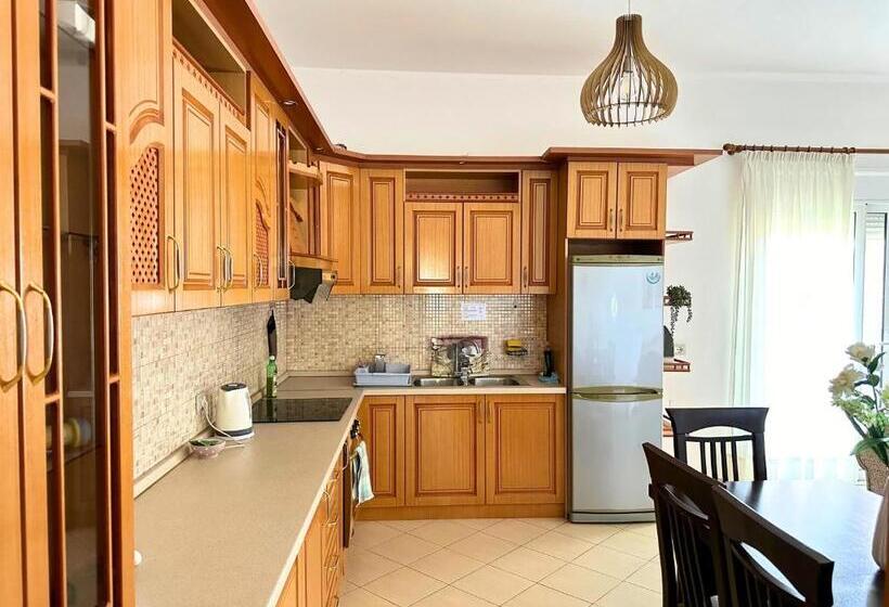 آپارتمان 2 خوابه با چشم‌انداز دریا, Viewtopia House