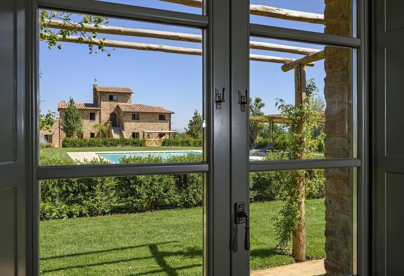 Люкс Вид на Бассейн, Agriturismo Merigge Wellness & Spa Montepulciano