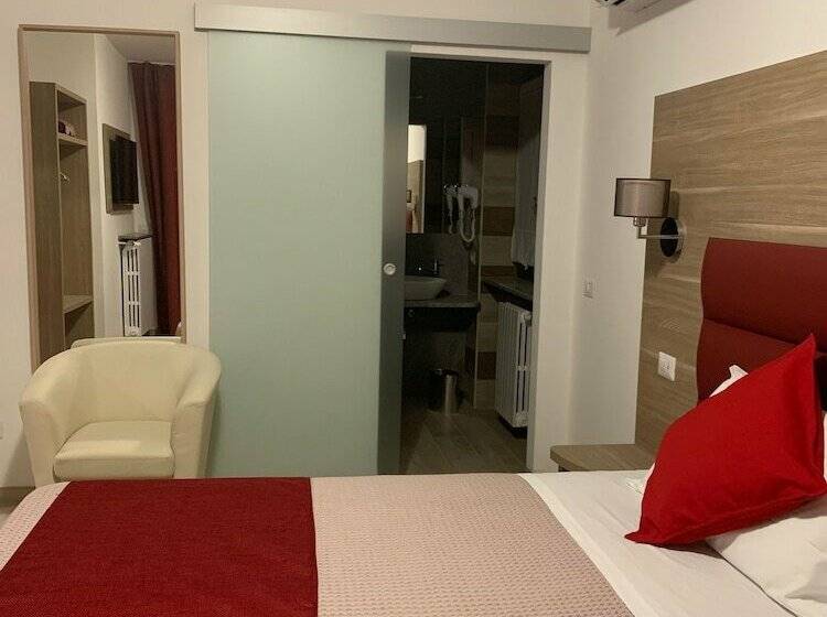Номер Superior Вид на Бассейн, Villa Cuore