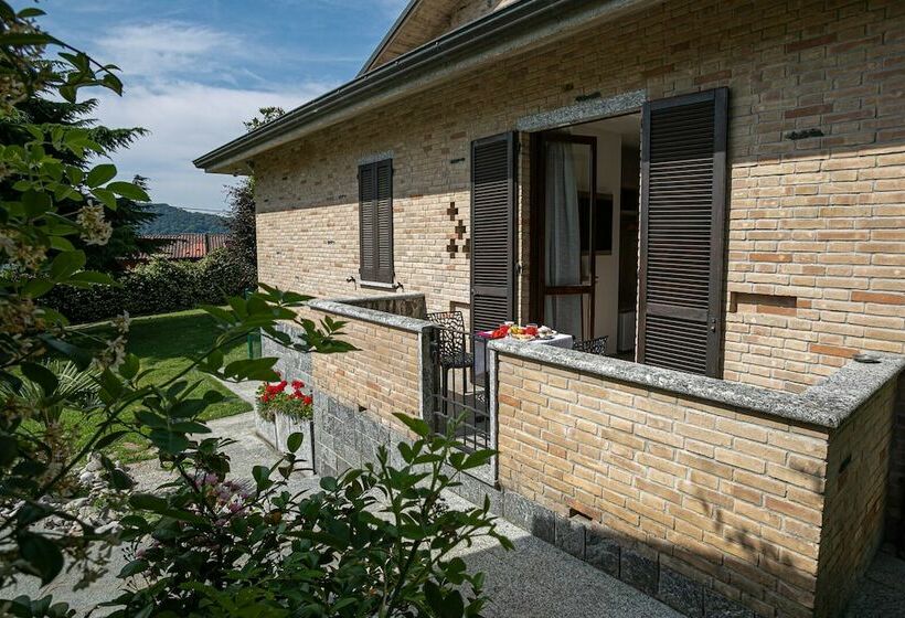 Номер Superior Вид на Бассейн, Villa Cuore