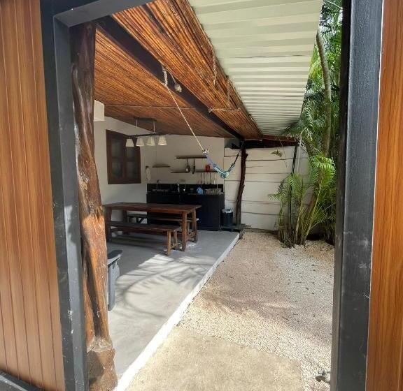 اتاق کلاسیک چهارنفره, Beach Cabinas