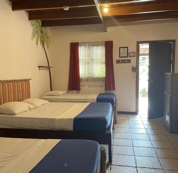 اتاق کلاسیک چهارنفره, Beach Cabinas