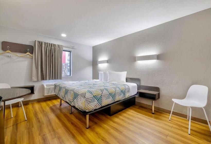 장애인을 위한 킹사이즈 침대 스탠다드 룸, Days Inn Little Rock South