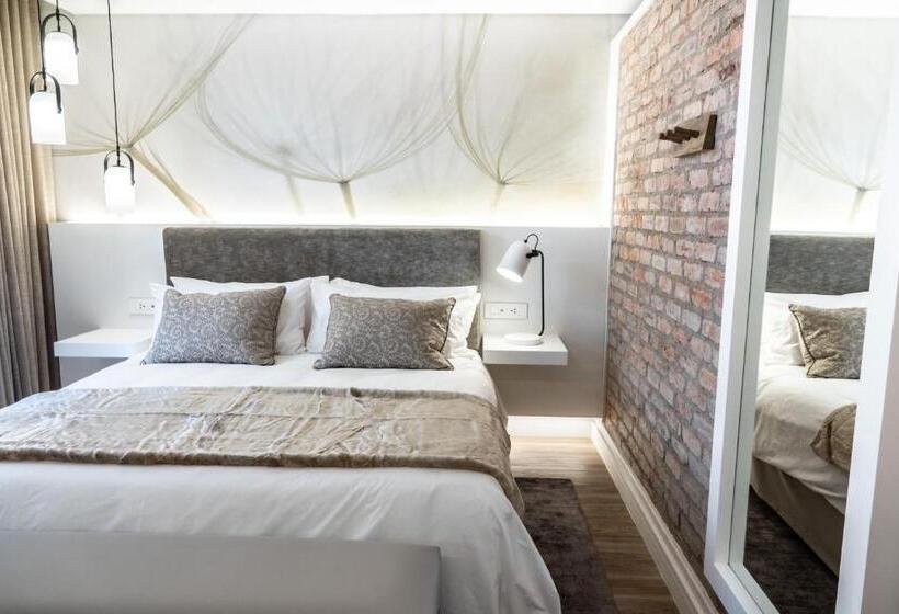 سوییت با چشم‌انداز باغ, The Windhoek Luxury Suites