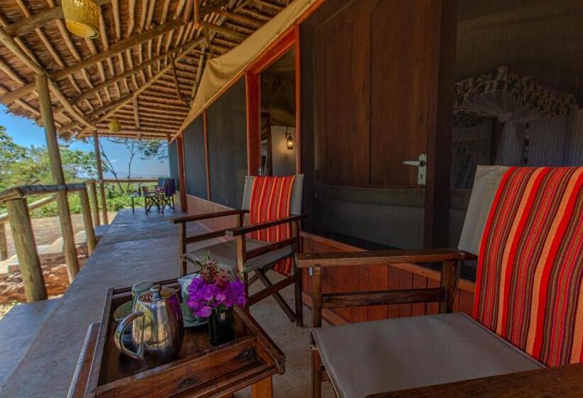 Семейный Номер, Karatu Tented Lodge